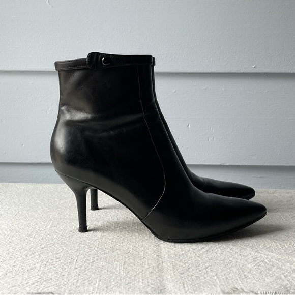 Pointed toe Via Spiga Black Heeled Boots with Sleek Silhouette - Picture 7 of 10